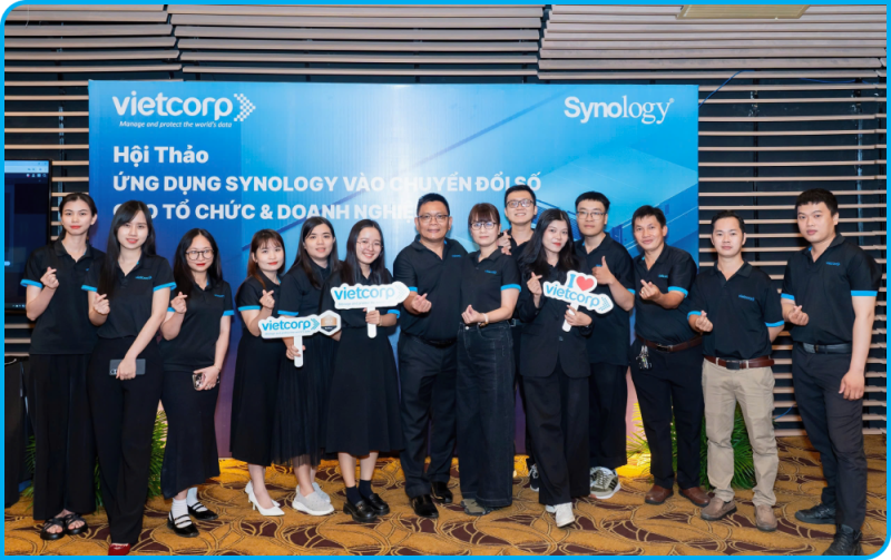 Nhan_vien_Vietcorp (2).png