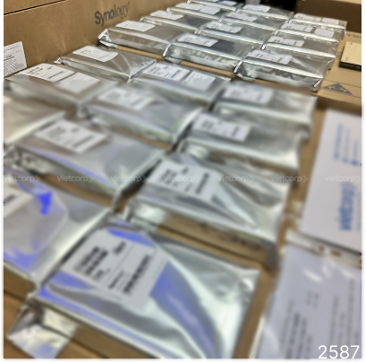 RS2423RP+_2587-1.png
