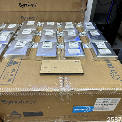RS2423RP+_2587-3.png
