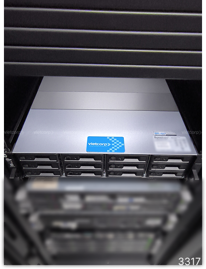RS2423RP+_3317-3.png