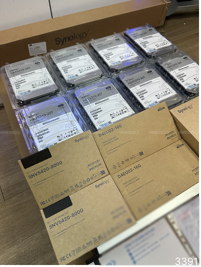 RS2423RP+_3391-3.png