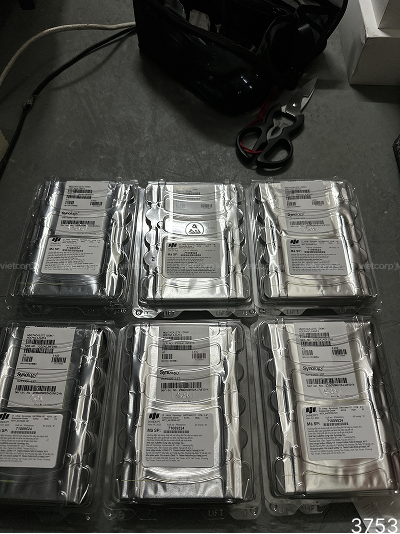 RS2825RP+_3753-1.png