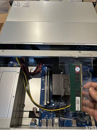 RS2825RP+_3753-3.png