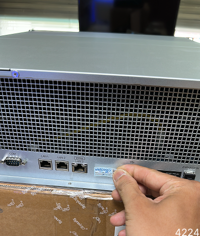 RS2825RP+_4224-2.png