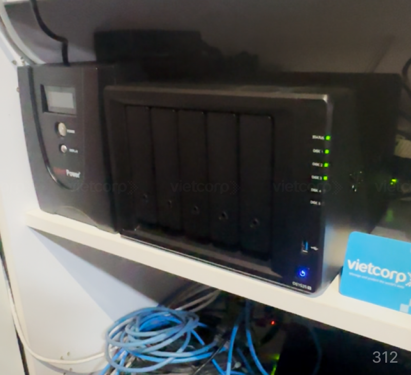 Synology_DS1525+_HAT5300-16T_312 (1).png
