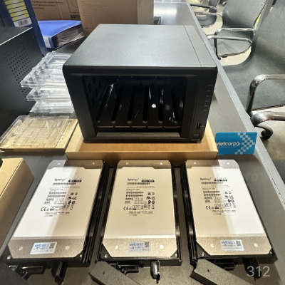 Synology_DS1525+_HAT5300-16T_312 (3).png