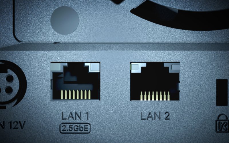 Synology_FS220T_kich_thuoc_nho.jpg