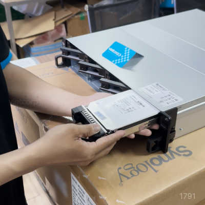 synology_rs2423rp+_4 (1).png