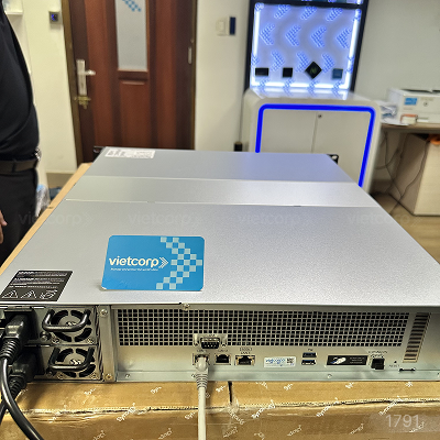 synology_rs2423rp+_4 (2).png