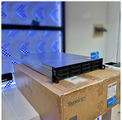 Tren_tay_NAS_Synology_UC3200-9.png