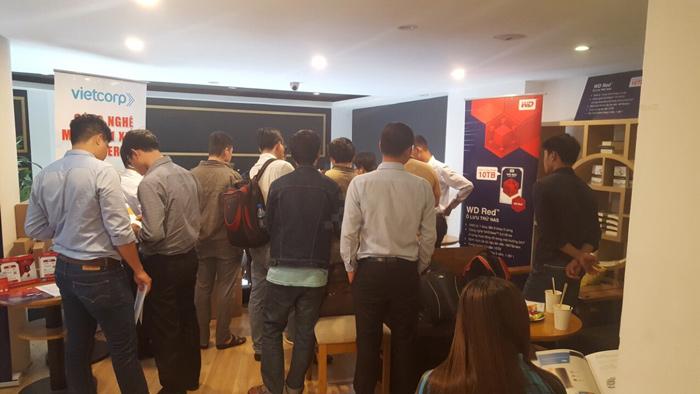 vietcorp-ictshow-hcm-170928-2.jpg