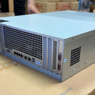 Vietcorp_ban_giao_thanh_cong_Synology_RS4021xs+_2030 (5).jpg