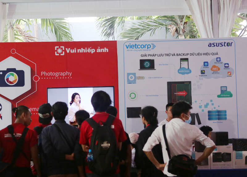 vietcorp_dong_hanh_cung_canon_photomarathon_hcm_2018 (2).png