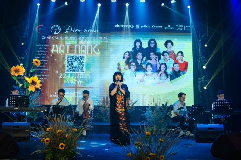 vietcorp_dong_hanh_cung_dem_nhac_hat_nang_canum_2025 (16).jpg