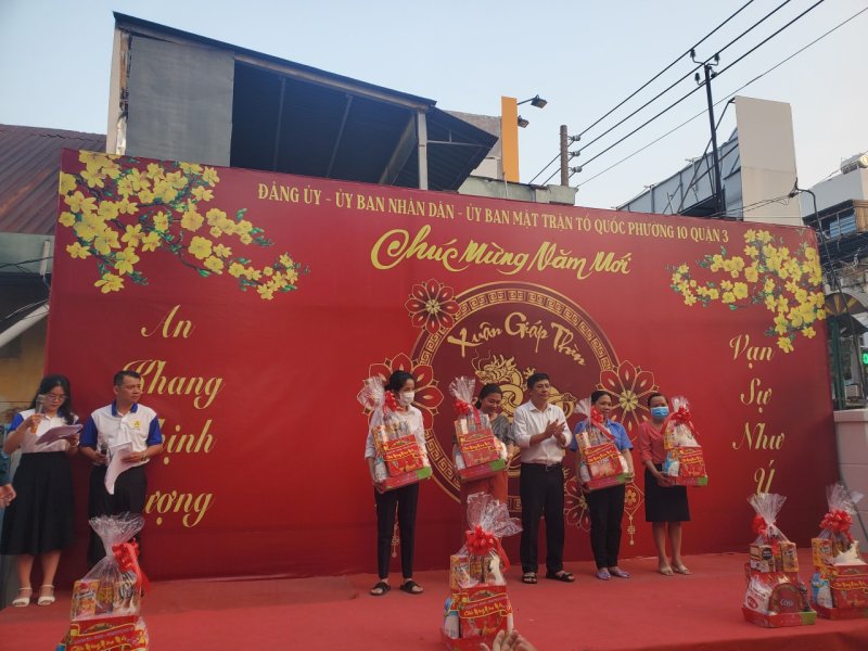 vietcorp_quyen_gop_gao_mung_nam_moi_2024 (3).jpg