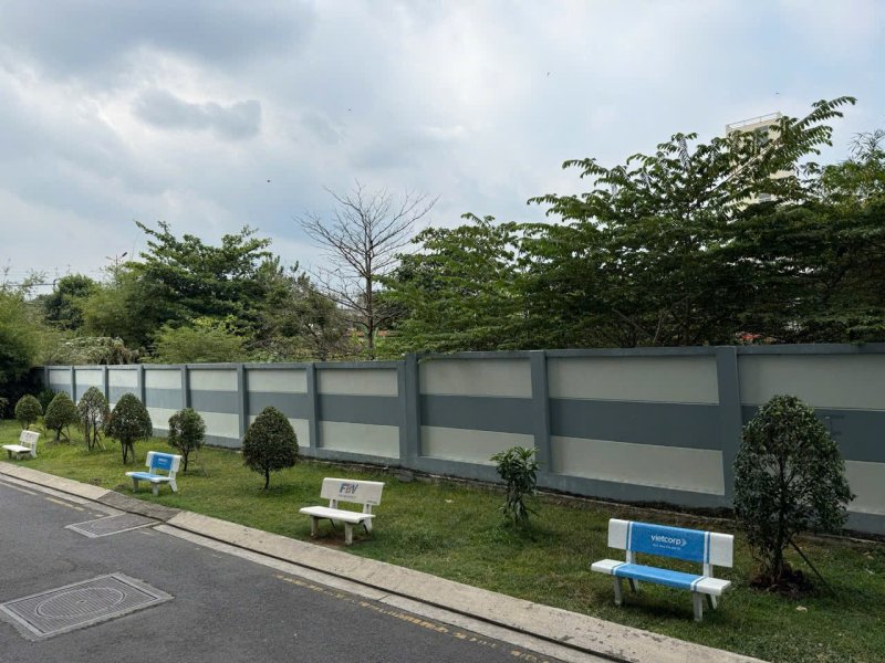 Vietcorp_quyen_gop_ghe_da_danh_tang_khu_pho_50_ho_chi_minh (10).jpg