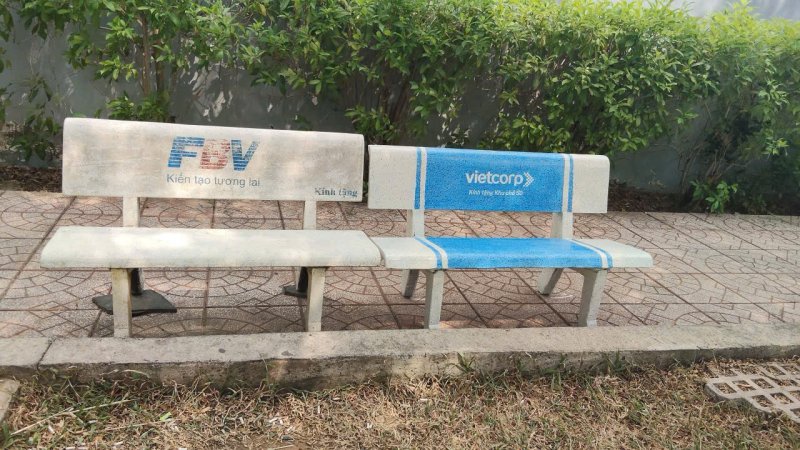 Vietcorp_quyen_gop_ghe_da_danh_tang_khu_pho_50_ho_chi_minh (5).jpg