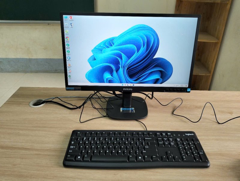 Vietcorp_tai_tro_may_tinh_vcloudpoint_cho_hoc_sinh_truong_PTDTBT_tieu_hoc_du_tien (11).jpg