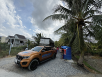 vietcorp_trao-tang_nuoc_cho_ba_con_tien_giang (1).png